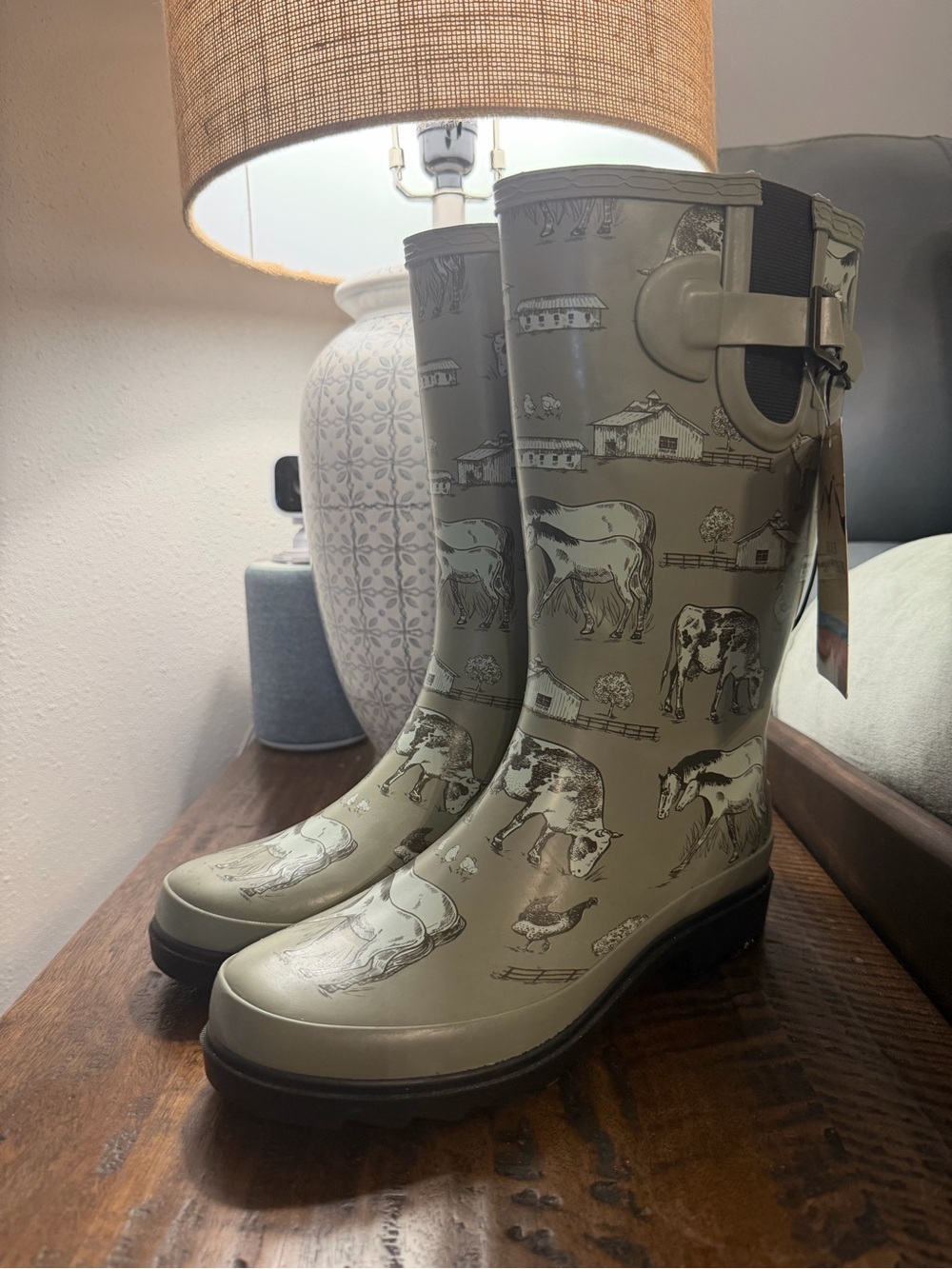 Blue Mountain Farm Print Rain Boots Women’s size 8 NWT Horse/cows/chicken